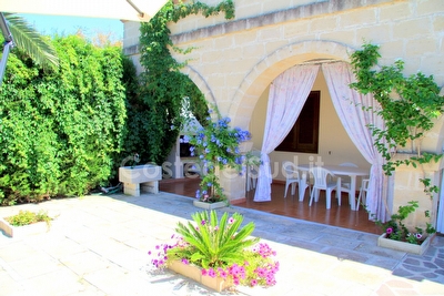 Villa con piscina vicino spiagge di sabbia. Torre San Giovanni - Foto 12