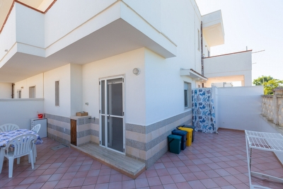 Comodo pian terreno a pochi passi dal mare