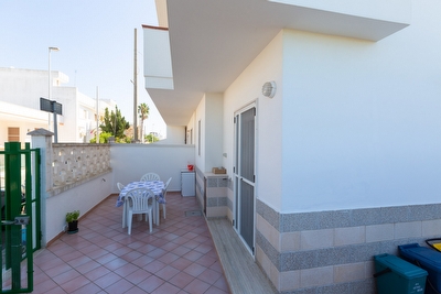 Comodo pian terreno a pochi passi dal mare