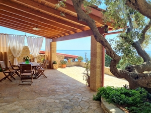 Villetta indipendente immersa nella natura con superba vista mare. Marina di Novaglie - Foto 7