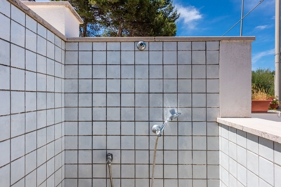 Appartamento primo piano zona residenziale e centrale lidi sabbiosi a 300 mt