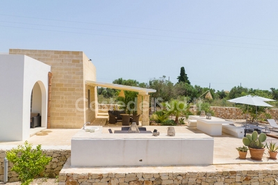 Villetta con piscina esclusiva immersa nel verde. Torre Pali - Foto 11