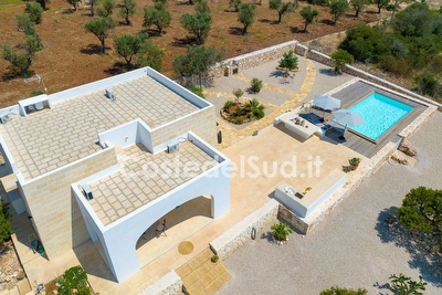 Villetta con piscina esclusiva immersa nel verde. Torre Pali - Foto 2