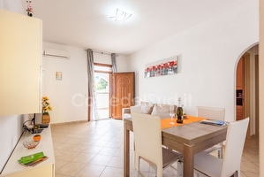 Appartamento con ampio spazio esterno centro e mare vicini. Torre Pali - Foto 10