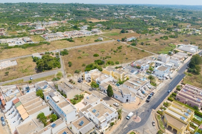 Appartamento con ampio spazio esterno centro e mare vicini. Torre Pali - Foto 3