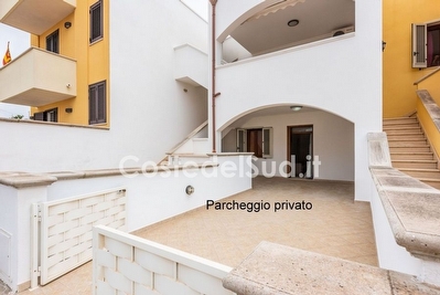 Appartamento con ampio spazio esterno centro e mare vicini. Torre Pali - Foto 4