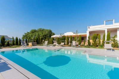 Villetta con piscina in comune