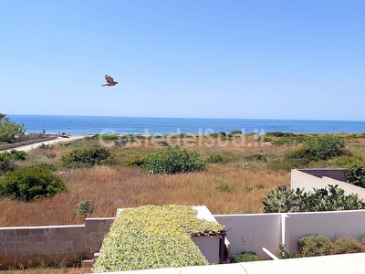 Appartamento con incantevole vista mare. Centro vicino e mare a pochi passi. Lido Marini - Foto 11