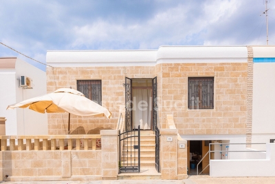 Appartamento tre camere con centro e spiagge sabbiose a piedi. Lido Marini - Foto principale