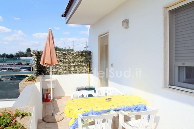 Villetta con spazi esterni e mare sabbioso fronte casa. Pescoluse - Foto 13