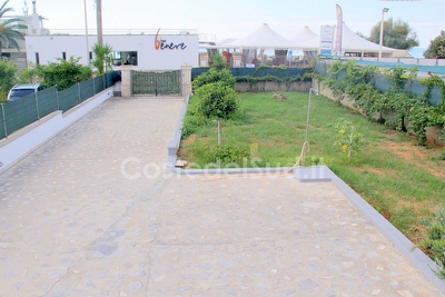 Villetta con spazi esterni e mare sabbioso fronte casa. Pescoluse - Foto 15