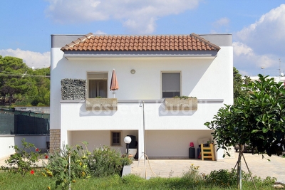 Villetta con spazi esterni e mare sabbioso fronte casa. Pescoluse - Foto 4