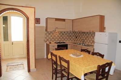 Appartamento nell'entroterra comodo e ben arredato