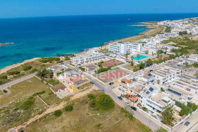 Appartamento su due livelli mare e passeggio a piedi. Torre San Giovanni - Foto principale