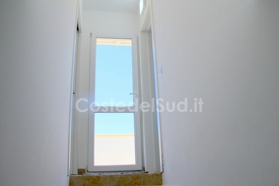 Bilocale in centro con mare vicino e ampio terrazzo. Torre San Giovanni - Foto 4