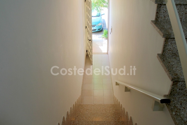 Bilocale in centro con mare vicino e ampio terrazzo. Torre San Giovanni