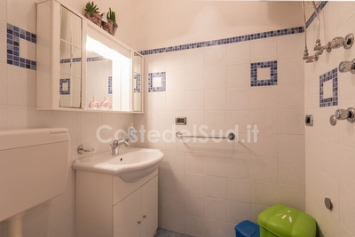 Appartamento piano terra in centro con mare vicino. Torre San Giovanni - Foto 25