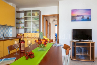 Appartamento piano terra in centro con mare vicino. Torre San Giovanni - Foto 7