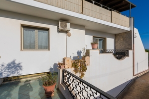 Appartamento con  mare vicino e ampi spazi esteri. Torre Pali - Foto 2