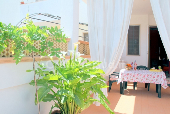 Appartamento con spazi esterni centro e spiagge sabbiose vicine. Lido Marini