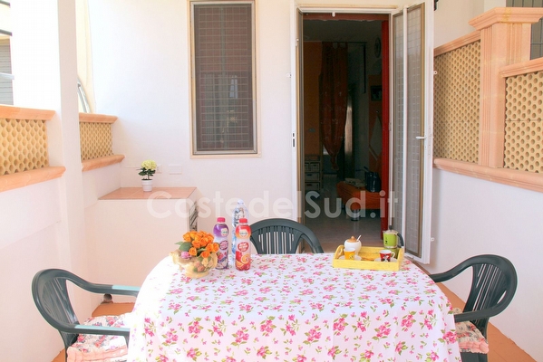 Appartamento con spazi esterni centro e spiagge sabbiose vicine. Lido Marini