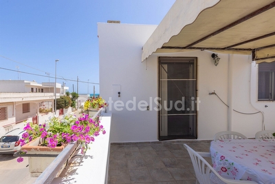 Appartamento con spazi esterni e sabbia vicinissima. Torre Mozza - Foto 8