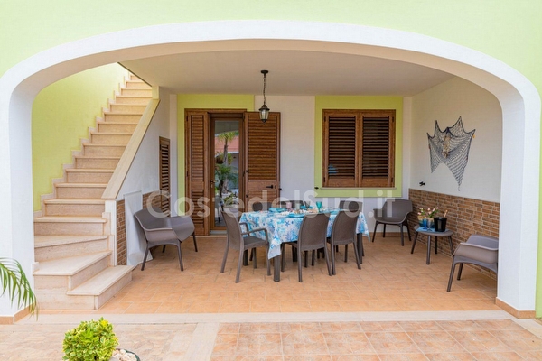 Villetta indipendente tre camere due bagni mare e centro a piedi. Torre Pali