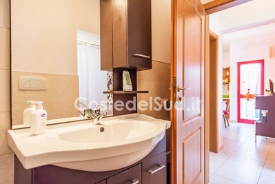 Appartamento due camere nuovo ben arredato a pochi passi dalla sabbia. Torre Mozza - Foto 26