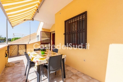 Appartamento due camere nuovo ben arredato a pochi passi dalla sabbia. Torre Mozza - Foto 8