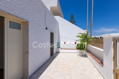 Casa spaziosa tre camere e ampi spazi esterni. Torre San Giovanni - Foto 4