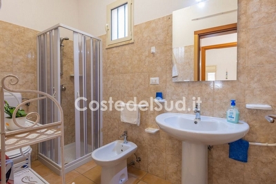 Appartamento quattro camere due bagni con mare e centro vicini. Torre San Giovanni - Foto 23