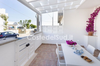 Appartamento in centro con passeggio e mare vicini. Torre San Giovanni - Foto principale