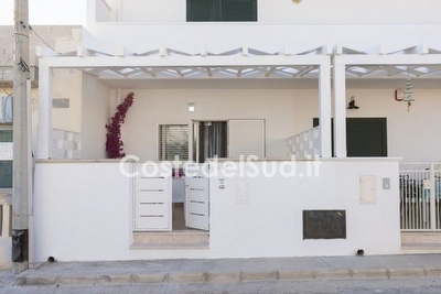 Appartamento in centro con passeggio e mare vicini. Torre San Giovanni - Foto 2