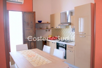 Appartamento con mare di sabbia passeggio e negozi a piedi. Torre Mozza - Foto 14