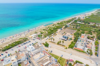 Appartamento con mare di sabbia passeggio e negozi a piedi. Torre Mozza - Foto 30