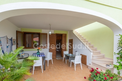 Villetta indipendente ampi spazi esterni con mare e passeggio a piedi. Torre Pali - Foto 7