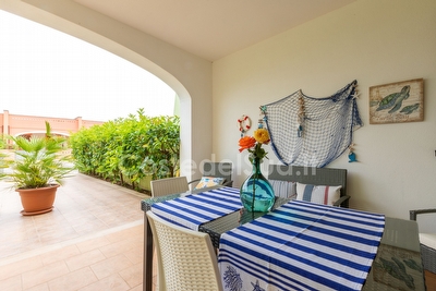 Villetta indipendente ampi spazi esterni con mare e passeggio a piedi. Torre Pali - Foto 9