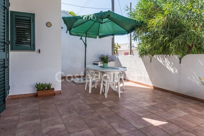 Appartamento con ampi spazi esterni e mare sabbioso a piedi. Pescoluse - Foto 2