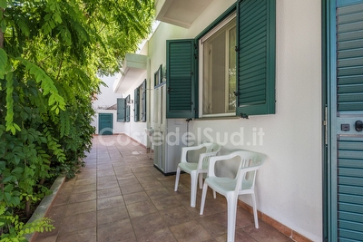 Appartamento con ampi spazi esterni e mare sabbioso a piedi. Pescoluse - Foto 5