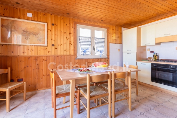 Casa fronte mare con spiaggetta sabbia. Torre Vado