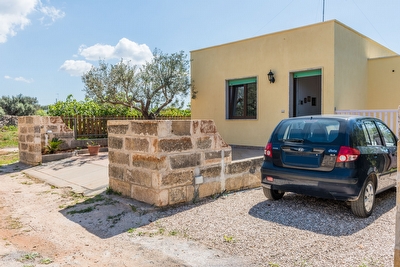 Casa vacanza con terrazza vista mare e spiagge di sabbia a 300 m.