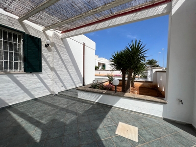 Villino - distese sabbiose, spazi esterni con barbecue in muratura e per pizza