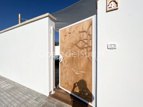 Casa indipendente con spazi esterni e mare vicino Torre Lapillo