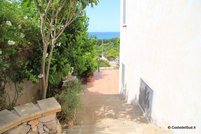 Villino fonte mare, ampi spazi, vista panoramica.