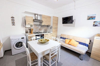 Bilocale nel cuore di Castro Marina pochi passi dal mare. Castro - Foto 7