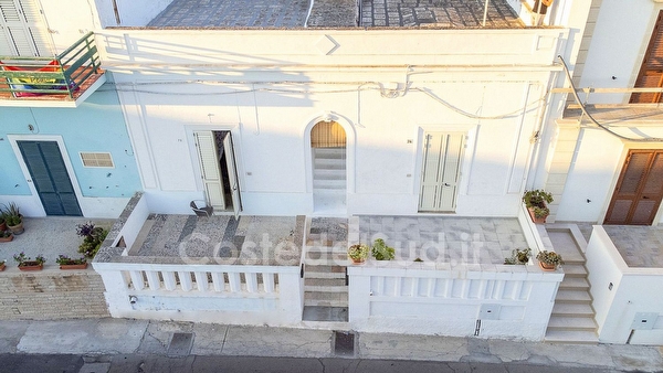 Bilocale nel cuore di Castro Marina pochi passi dal mare. Castro
