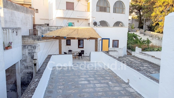 Bilocale nel cuore di Castro Marina pochi passi dal mare. Castro