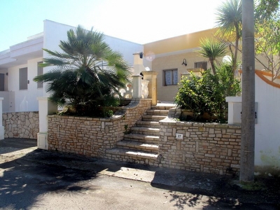 Villetta comoda ampi spazi esterni mare sabbioso vicino. Pescoluse (Posto Vecchio) - Foto 2