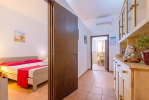 Appartamento con spazio esterno e con mare di sabbia a piedi. Lido Marini - Foto 14