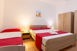 Appartamento con spazio esterno e con mare di sabbia a piedi. Lido Marini - Foto 17